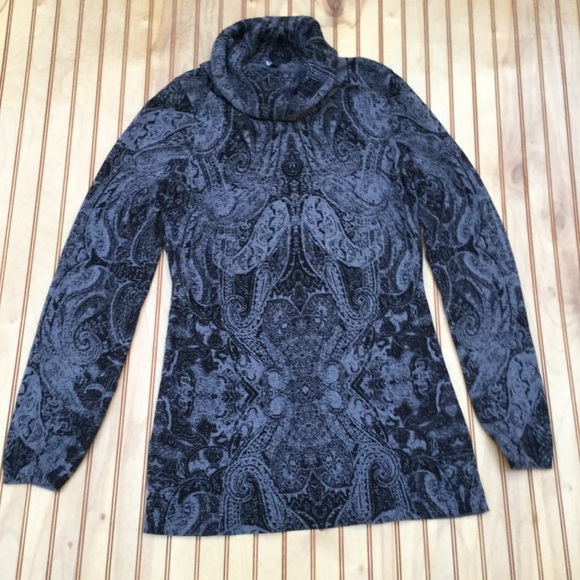 T Tahari Gray And Black Turtleneck S/P - Picture 4 of 8